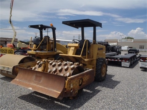 Compactadoras Suelos Y Rellenos Caterpillar CP-433C