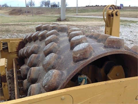 Compactadoras Suelos Y Rellenos Caterpillar CP-433E