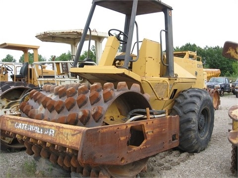 Compactadoras Suelos Y Rellenos Caterpillar CP-553