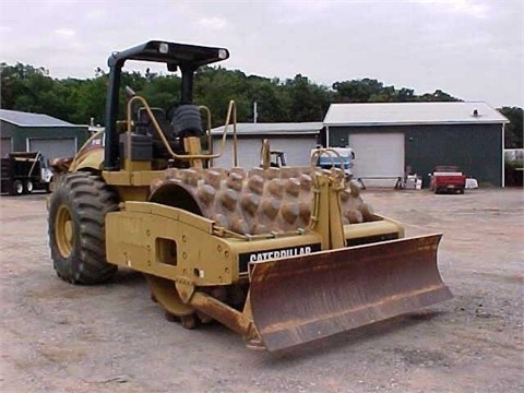 Compactadora Vibratoria Caterpillar CP-563E