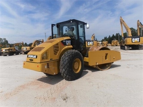 Compactadora Vibratoria Caterpillar CS76 usada Ref.: 1417825228276659 No. 2