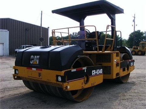 Compactadora Vibratoria Caterpillar CB-634D