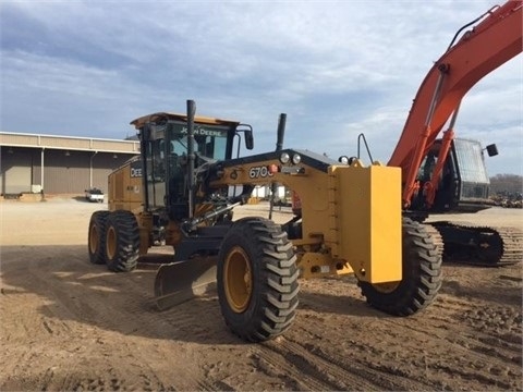 Motoconformadoras Deere 670G