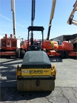 Compactadora Vibratoria Bomag BW120AD