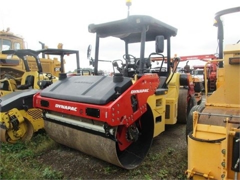 Compactadora Vibratoria Dynapac CC624HF