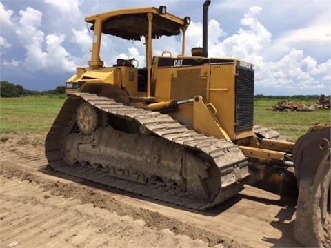 Tractores Sobre Orugas Caterpillar D6M