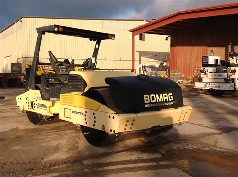 Compactadora Vibratoria Bomag BW278 importada de segunda mano Ref.: 1418770572071904 No. 4