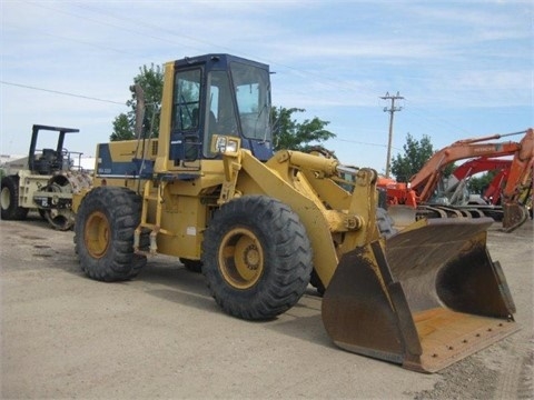 Cargadoras Sobre Ruedas Komatsu WA320