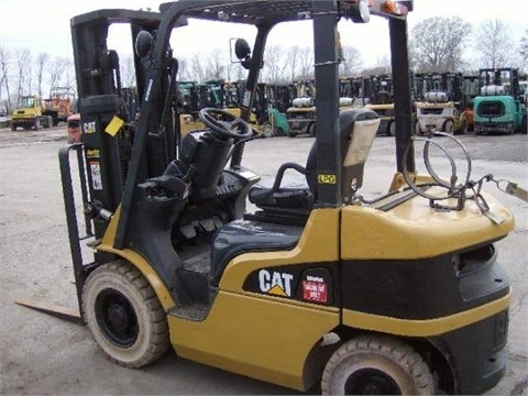 Montacargas Caterpillar P5000