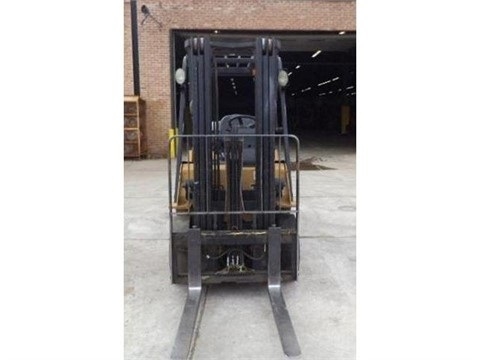 Montacargas Caterpillar P5000