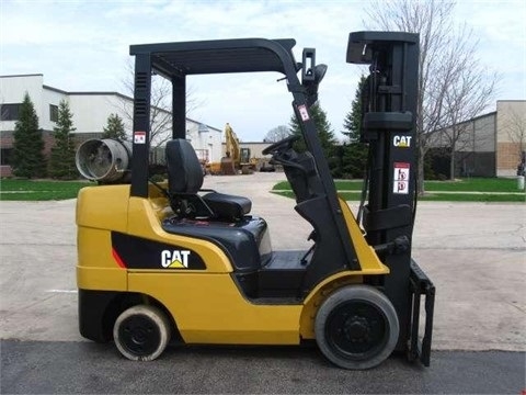 Montacargas Caterpillar C6000