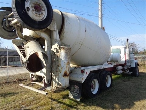 Mezcladoras De Concreto Mack RD690S