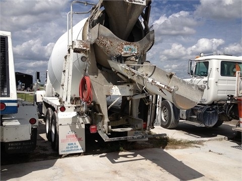 Mezcladoras De Concreto Mack RD690S