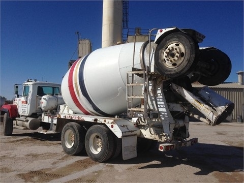 Mezcladoras De Concreto Mack RD688S