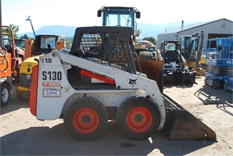 Minicargadores Bobcat S130