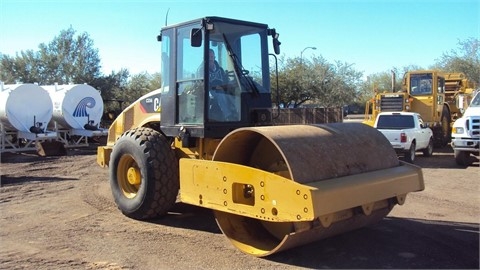 Compactadora Vibratoria Caterpillar CS56 en venta, usada Ref.: 1421786141553028 No. 2