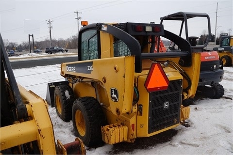 Minicargadores Deere 325 en optimas condiciones Ref.: 1421947794261152 No. 4