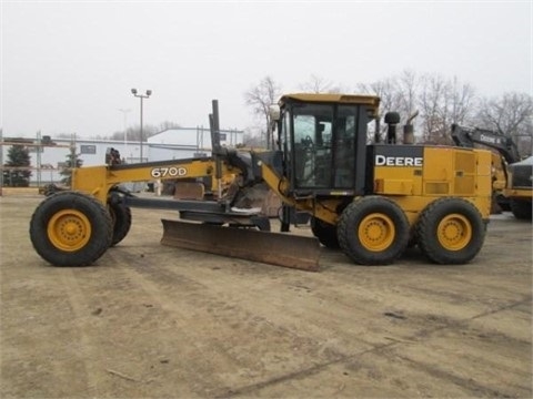 Motoconformadoras Deere 670D de bajo costo Ref.: 1421954386352161 No. 2
