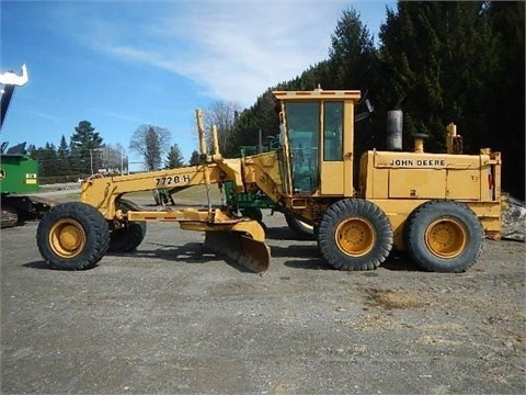 Motoconformadoras Deere 772BH