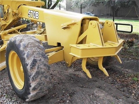 Motoconformadoras Deere 570B