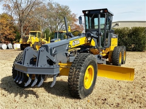 Motoconformadoras Deere 670A seminueva Ref.: 1425693670029835 No. 2