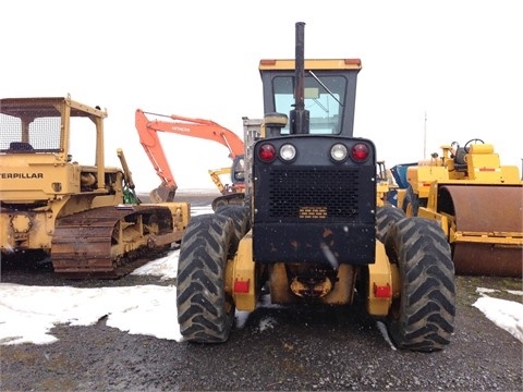 Motoconformadoras Deere 670