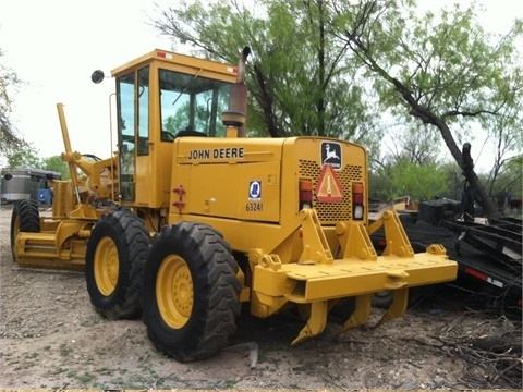 Motoconformadoras Deere 670B