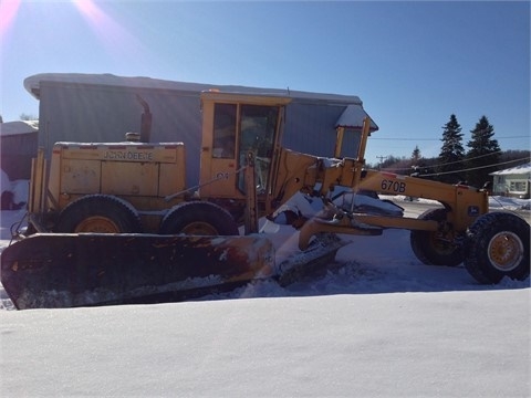 Motoconformadoras Deere 670B