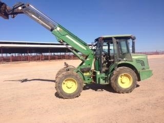 Montacargas Deere 3800