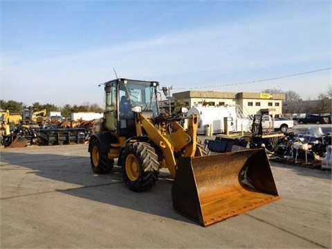 Cargadoras Sobre Ruedas Caterpillar 908H