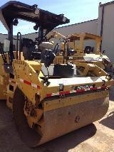 Compactadora Vibratoria Caterpillar CB64