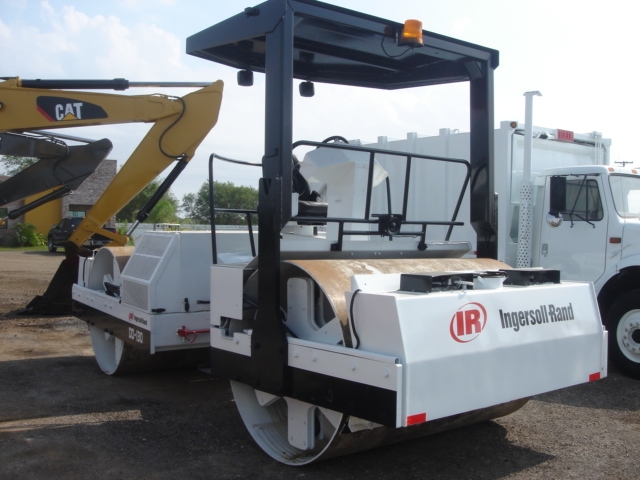 Compactadora Vibratoria Ingersoll-rand DD130