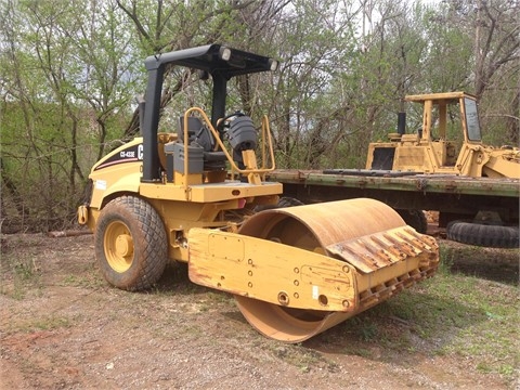 Compactadora Vibratoria Caterpillar CS-433E