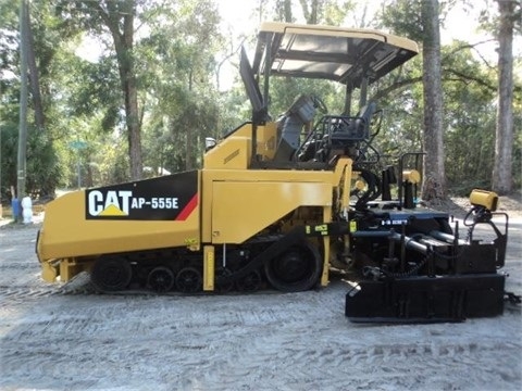 Pavimentadoras Caterpillar AP-555E