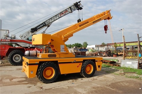 Gruas Broderson IC200