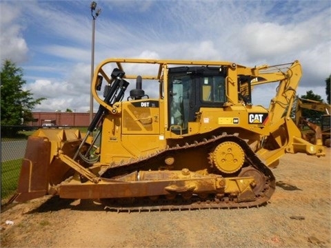 Dozers/tracks Caterpillar D6T