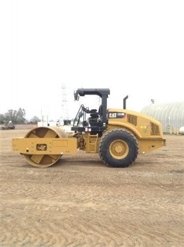 Compactadora Vibratoria Caterpillar CS56