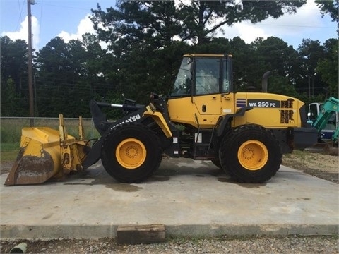 Cargadoras Sobre Ruedas Komatsu WA250