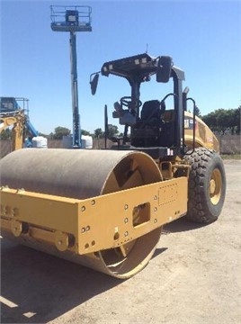 Compactadora Vibratoria Caterpillar CS56