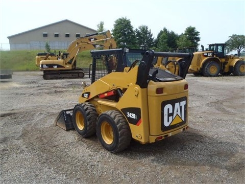 Minicargadores Caterpillar 242B usada en buen estado Ref.: 1437162973416246 No. 4