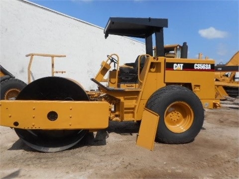 Compactadora Vibratoria Caterpillar CS-563