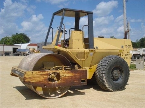 Compactadora Vibratoria Caterpillar CS-553