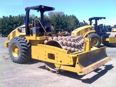 Compactadora Vibratoria Caterpillar CP56