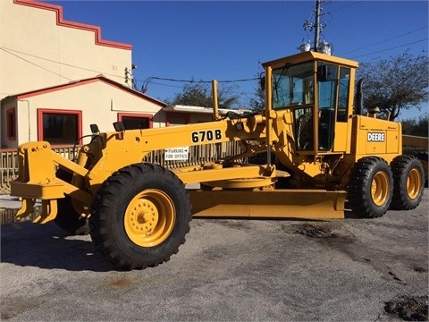 Motor Graders Deere 670B