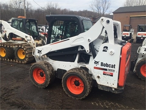 Minicargadores Bobcat S590