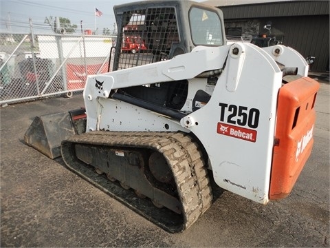 Minicargadores Bobcat T250 seminueva en venta Ref.: 1440452288605960 No. 2