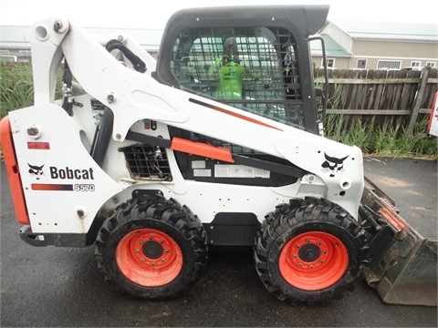 Minicargadores Bobcat S570