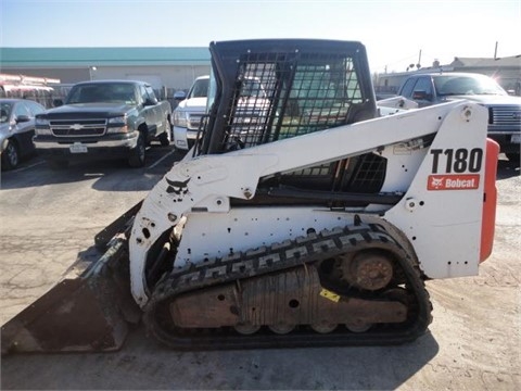 Minicargadores Bobcat T180