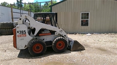 Minicargadores Bobcat S185