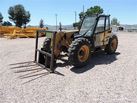 Montacargas Caterpillar TH330B